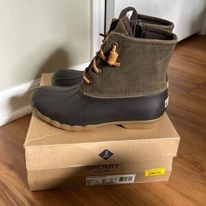 NEW Sperry Saltwater Brown Olive Duck Boot Size 6.5